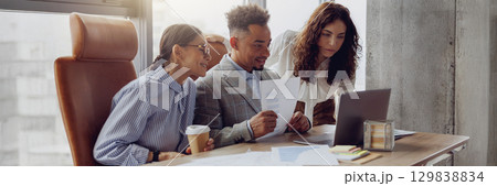 The art of teamwork and brainstorming is essential for collaboration in a modern office environment The art of teamwork and brainstorming is essential for collaboration in a modern office environment 129838834