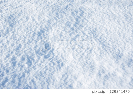 雪　キラキラ　輝き 129841479