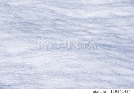 雪　キラキラ　輝き 129841484