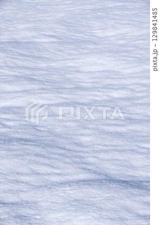 雪　キラキラ　輝き 129841485