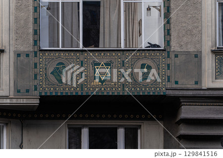 Decooration of the building in Old Prague 129841516