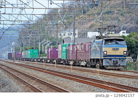 東海道本線　二宮－大磯　JR貨物　EF66-33（吹田） 129842157