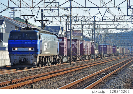 東海道本線　大磯－二宮　JR貨物　EF200-18（吹田） 129845262