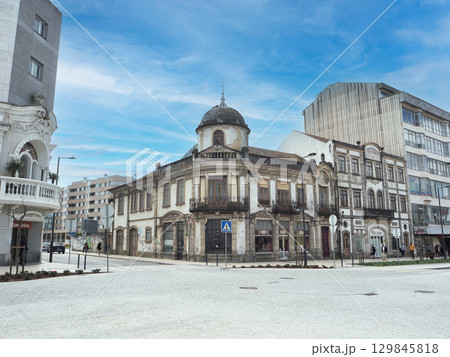 アベイロの街並み 129845818