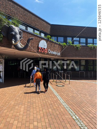Central entrance to the Osnabrück Zoo, Germany.21.07.2024 129846555