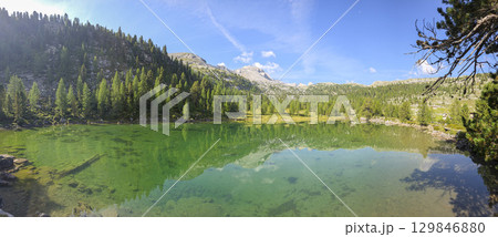 Le Vert Green Lake Fanes Lavarella Dolomites huge panorama landscape in summer season 129846880