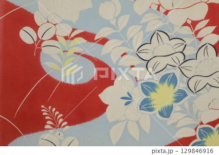 アンティークの着物生地 アンティークの着物生地 129846916