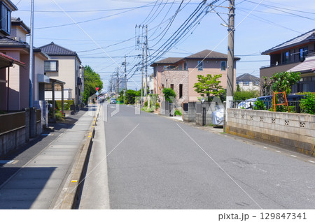 埼玉県越谷市あいさつ通り2025年8月 129847341