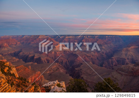 絶景グランドキャニオン－壮大な夕景 129849815