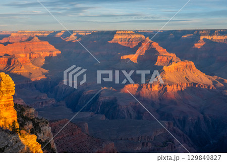 絶景グランドキャニオン-壮大な夕景 絶景グランドキャニオン-壮大な夕景 129849827