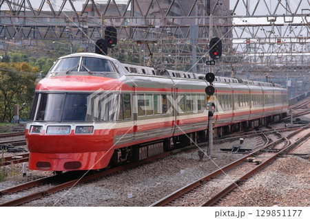 団体列車として特別運転される小田急7000形ロマンスカーLSE_2009/10/19撮影 団体列車として特別運転される小田急7000形ロマンスカーLSE_2009/10/19撮影 129851177