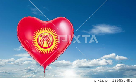 キルギスの国旗のハート型の風船と青空 129852490