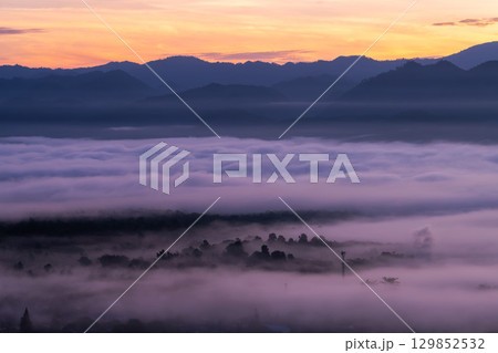 Sea of mist from Yunlai view point at Pai, Mae Hong Son, Thailand 129852532