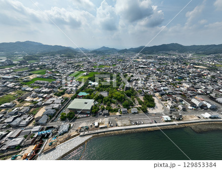 Aerial image of Shidoji Temple. It is a Buddhist temple in Sanuki, Kagawa, Japan. Aerial image of Shidoji Temple. It is a Buddhist temple in Sanuki, Kagawa, Japan. 129853384