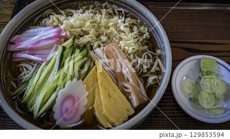 冷やしたぬき蕎麦 129853594