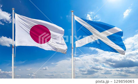 日本の国旗とスコットランドの国旗 日本の国旗とスコットランドの国旗 129856065