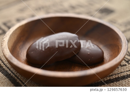 おひとリッチ　マカダミアショコラ 129857630