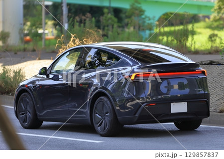 アメリカ製の電気自動車 アメリカ製の電気自動車 129857837