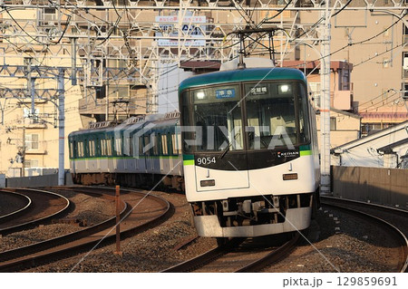 【京阪】9000系 準急（京阪本線：西三荘駅） 129859691
