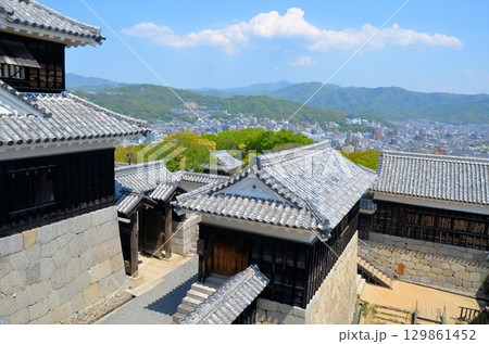松山城 天守閣・三ノ門・三ノ門南櫓・二ノ門南櫓・筋鉄門東塀 129861452
