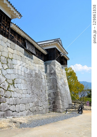松山城 二ノ門南櫓・一ノ門東塀 松山城 二ノ門南櫓・一ノ門東塀 129861838