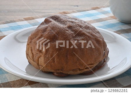 チョコブールパン チョコブールパン 129862281