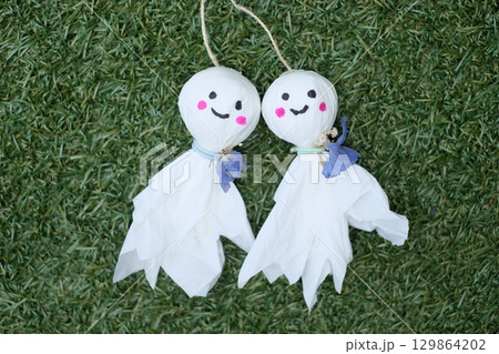 手作りてるてる坊主 129864202