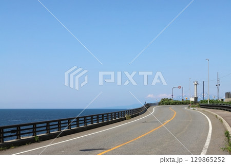 山形　鶴岡　波渡埼灯台 129865252