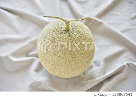 甘くて美味しいマスクメロン(熊本県産) 甘くて美味しいマスクメロン(熊本県産) 129867541