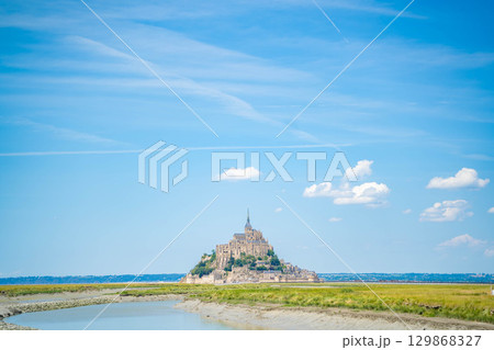 フランスの美しい世界遺産モンサンミッシェル 129868327
