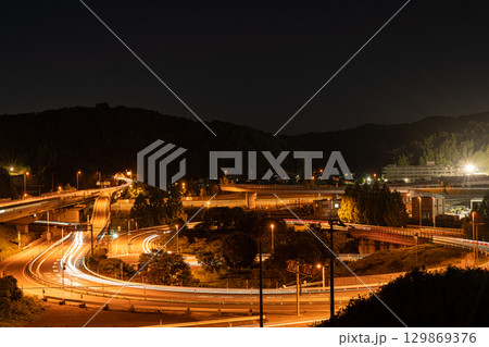 長時間露光で撮るジャンクションの夜景 129869376
