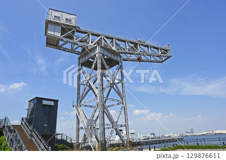 横浜みなとみらい21とハンマーヘッド 129876611