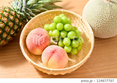 夏のフルーツ 129877787