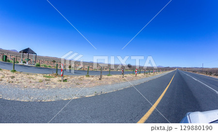 Travel Highway Wide Dry Expanse Landscape 129880190