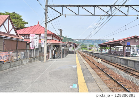 鉄道　私鉄：秩父鉄道　長瀞駅ホーム  129880893