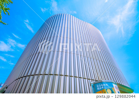 日本の東京都市景観 九段下駅や昭和館などを望む…あの悲劇を忘れてはならない＝8月21日 129882044