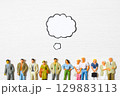 多種多様な人々が考えるイメージ　世論 129883113