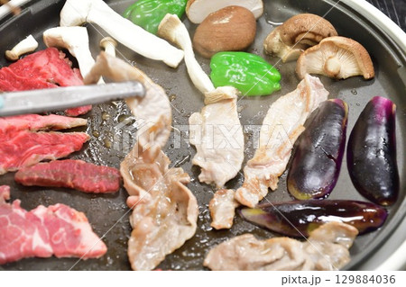 バーベキュー バーベキュー 129884036