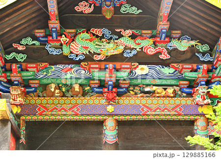 秩父散歩・秩父散歩・秩父神社 本殿の三猿の彫刻「お元気三猿」 秩父散歩・秩父散歩・秩父神社 本殿の三猿の彫刻「お元気三猿」 129885166