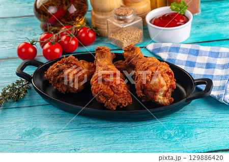 Crispy fried chicken drumsticks leg Crispy fried chicken drumsticks leg 129886420