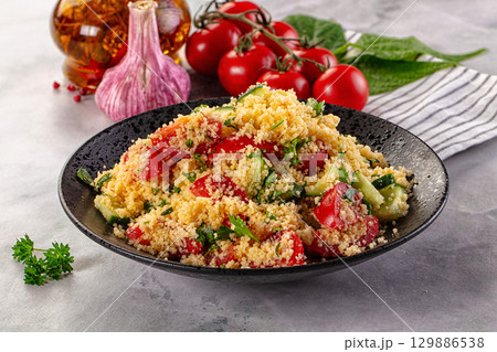 Cous cous with vegetables tabulle Cous cous with vegetables tabulle 129886538