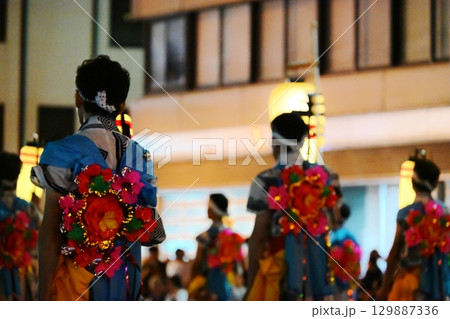 ねぶた祭りの跳人 青森 ねぶた祭りの跳人 青森 129887336