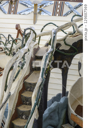 Stair in Hang Nga Guest House (Crazy House) of unusual fabulous architecture built since 1990 129887569