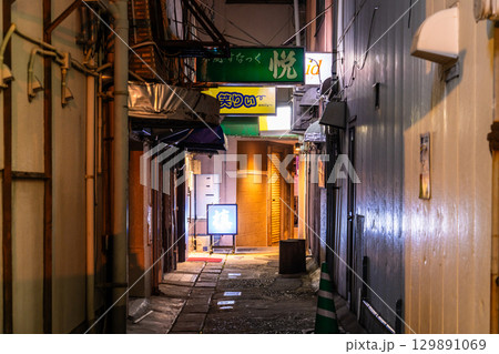 《長崎県》佐世保の飲み屋街・夜の歓楽街 129891069