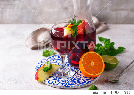 Traditional Spanish sangria from red wine Traditional Spanish sangria from red wine 129891597