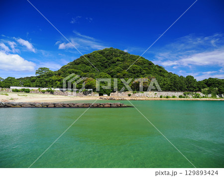 指月山と菊ヶ浜 129893424
