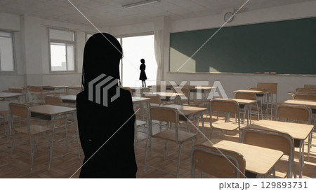 教室にいる女学生のシルエット 129893731