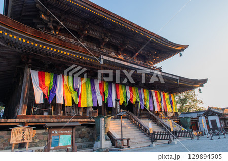 朝の金峯山寺-吉野 朝の金峯山寺-吉野 129894505