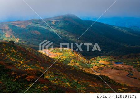 秋の栗駒山登山（栗駒山～秣岳 ： 龍泉ヶ原） 129898178