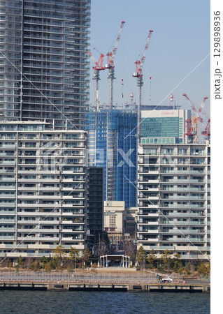 タワーマンション　建設中　2025年 129898936